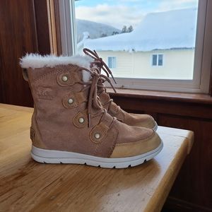 Sorel Joan boots